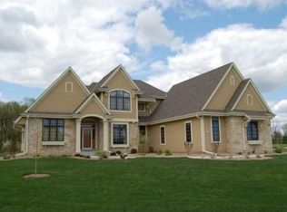 W146S7807 Stags Leap Ct, Muskego, WI 53150
