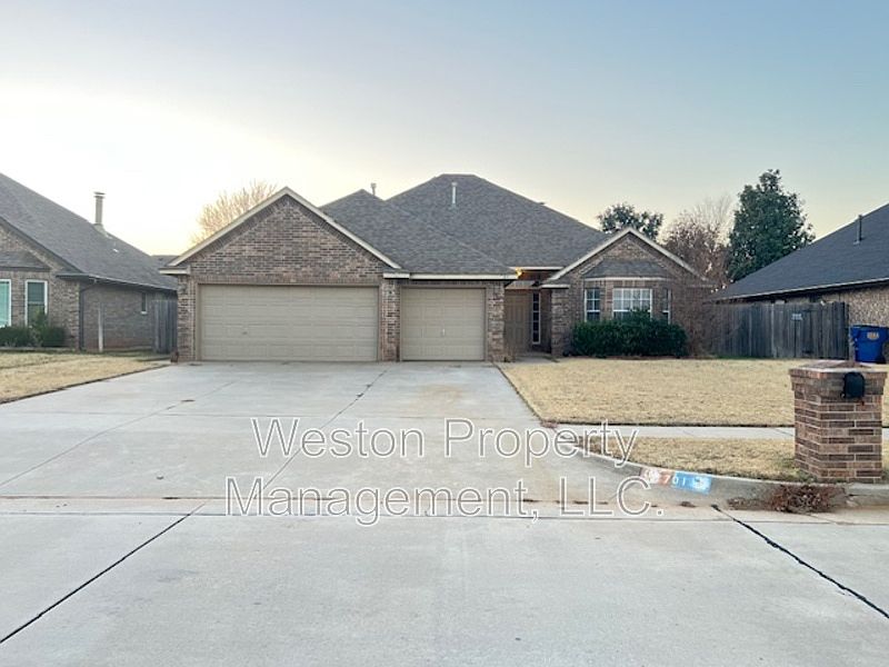 1st image of 701 N Ponderosa Way