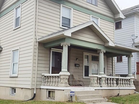 2nd image of 2001 Wyoming St