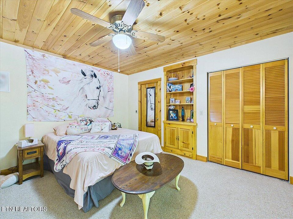 31st image of 1457 Smithfield Rd