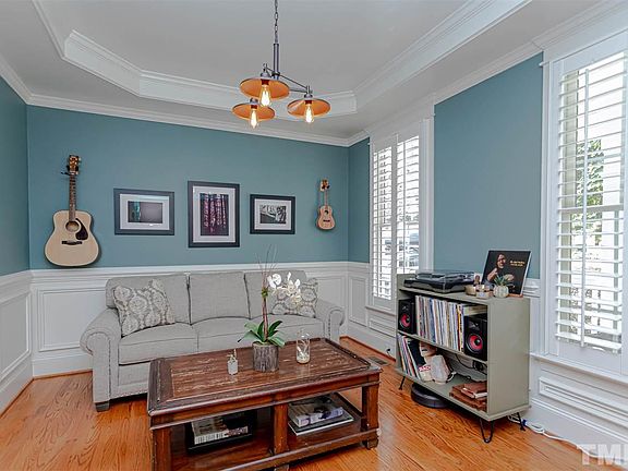 5th image of 309 Chrismill Ln