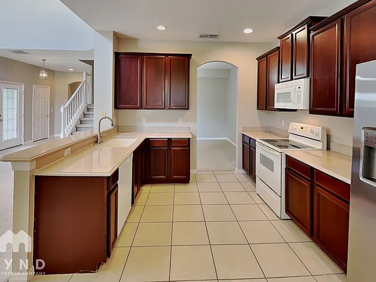 1460 Travertine Ter — Photo 6