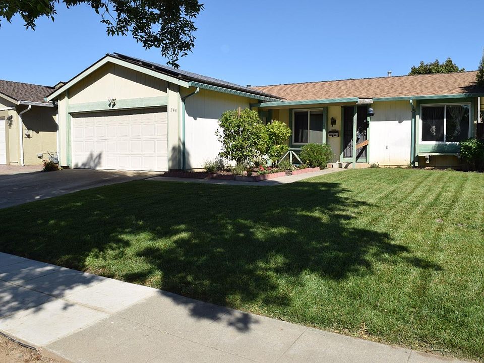 1st image of 240 Vineyard Dr