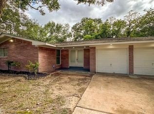 17903 Wild Oak Dr, Houston, TX 77090