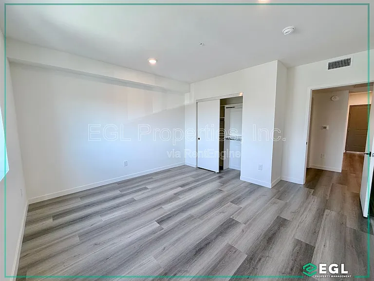 10505 Hawthorne — Photo 44