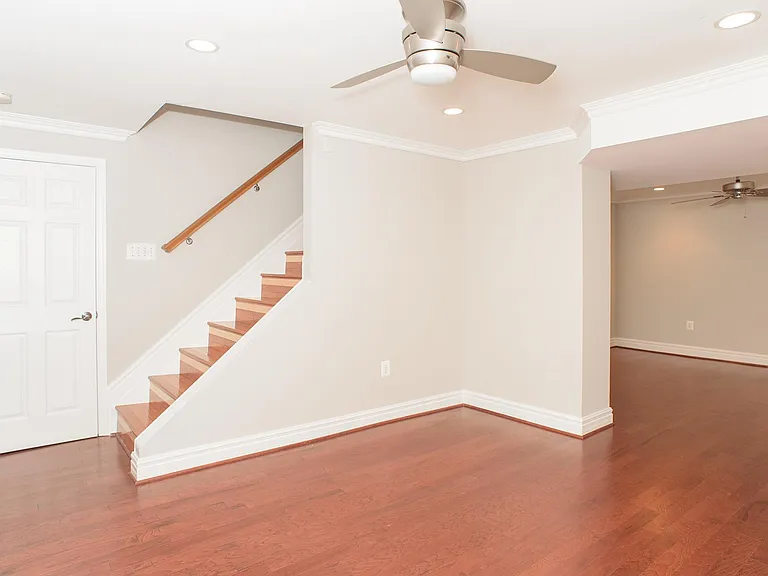 1772 Grande View Ave — Photo 33