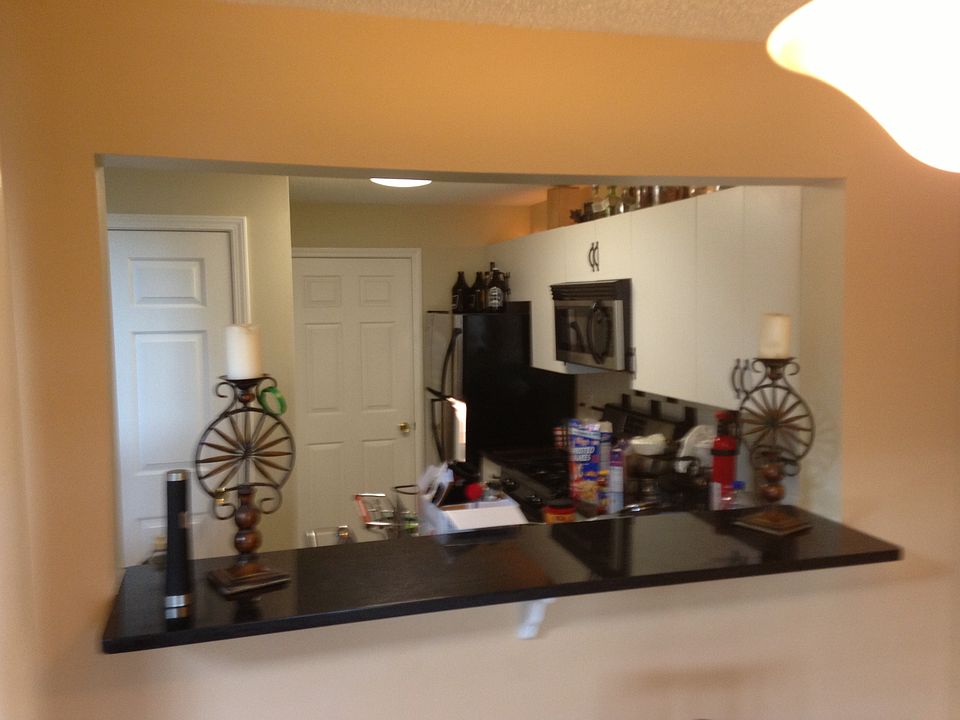 Granite Counter to Kitchen 