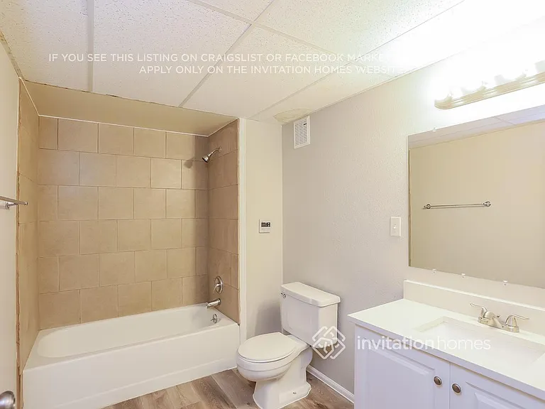 16803 E Nassau Dr — Photo 9