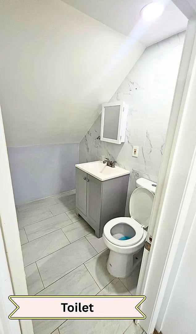 Modern 2BR/ 1BA 2nd Floor apartment near downtown — Photo 4