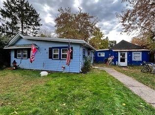 187 Pinehill Dr, Rochester, NY 14622