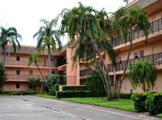 5020 Brittany Dr S APT 114, Saint Petersburg, FL 33715