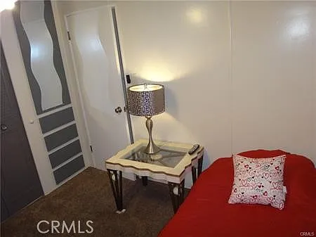 1 bed, 130 sqft, $695 — Photo 2