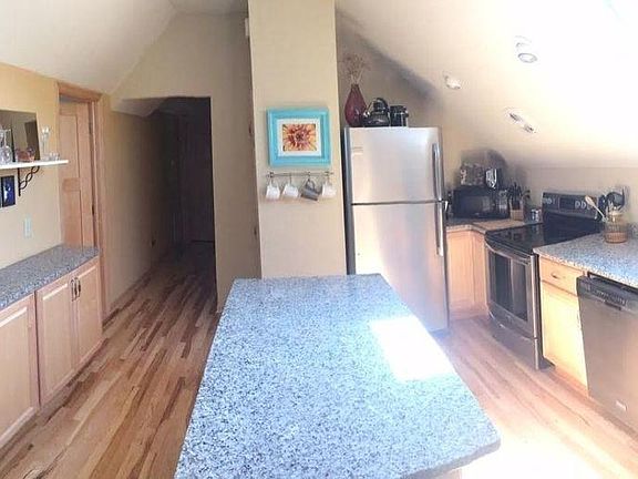 2nd image of 6215 N Willow Glen Ln