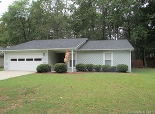 6415 Lake Forest Rd, Charlotte, NC 28227