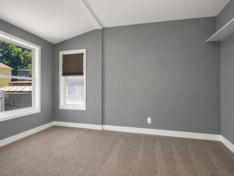 2 S New St #2 — Photo 7