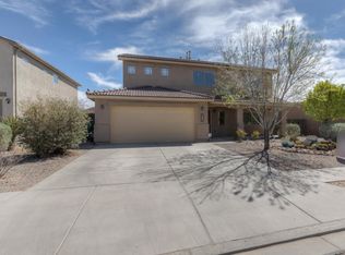 520 Landing Ct NE, Rio Rancho, NM 87124