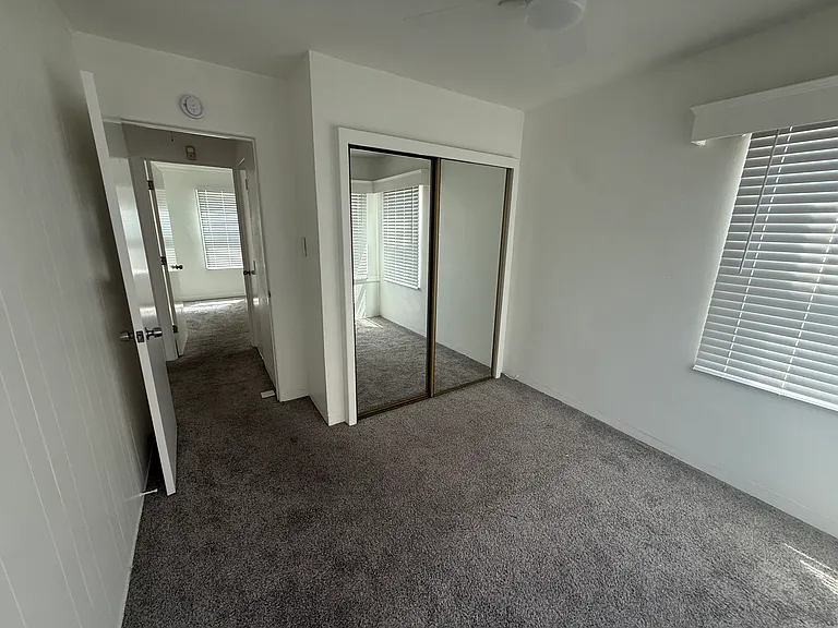 1028 Bayview Dr — Photo 8