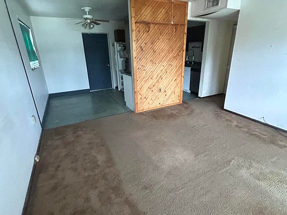 3rd image of 2204 Shelby Dr
