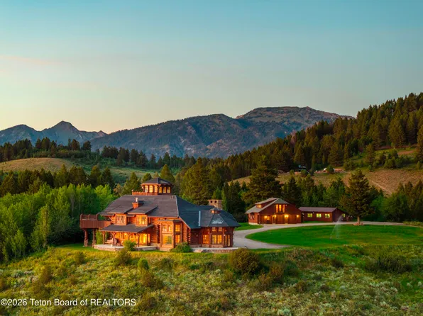 3100 Grover Dry Farm Rd, Grover, WY 83122