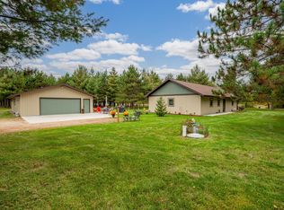 17800 Danson Dr, Grand Rapids, MN 55744