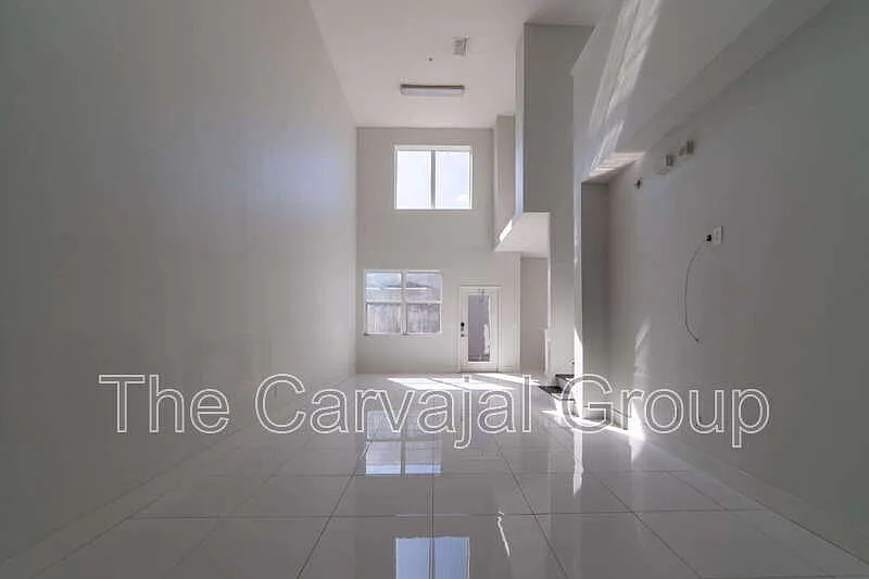 3 bed, 2.5 bath, 1570 sqft, $2,550 — Photo 4
