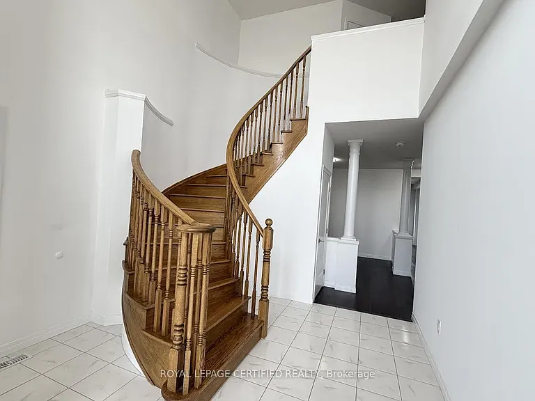 40 Lexington Ave — Photo 3