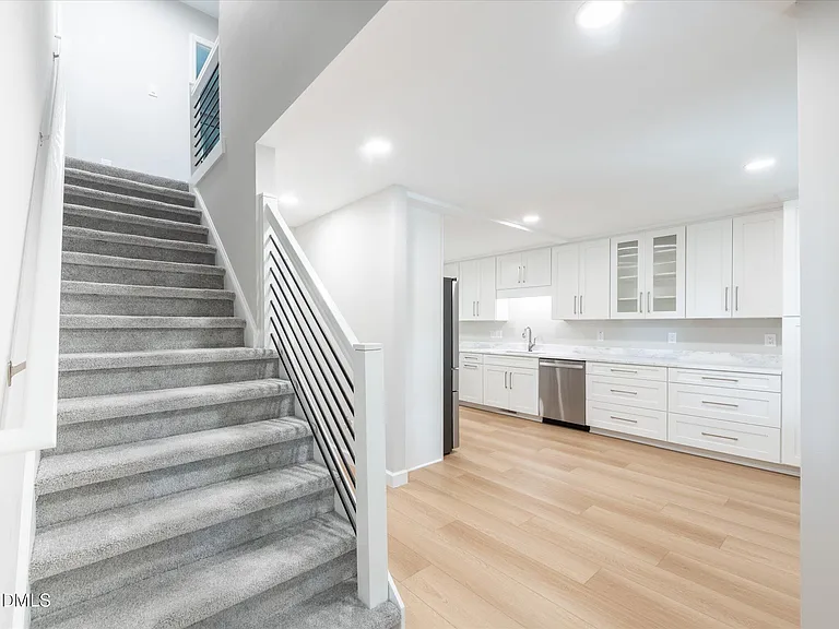 101 Flora McDonald Ln — Photo 8