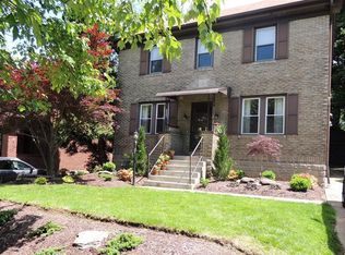 36 Marlin Dr W, Pittsburgh, PA 15216