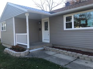 2703 Flicker Ln, Rolling Meadows, IL 60008