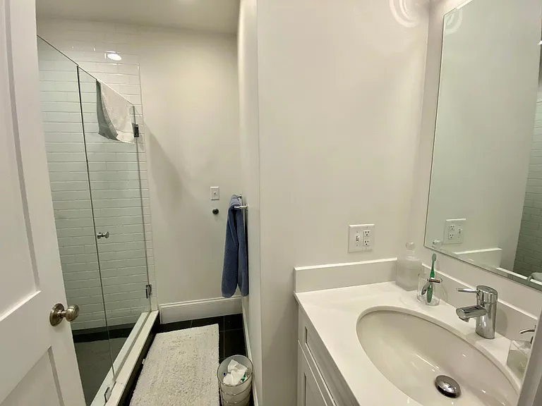 405 S Huntington Ave #2R — Photo 32