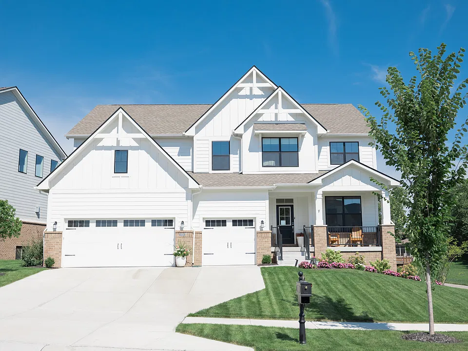 1420 Stonehaven Dr