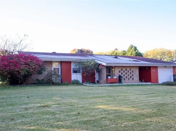 2926 Lindberg Ave, Allentown, PA 18103