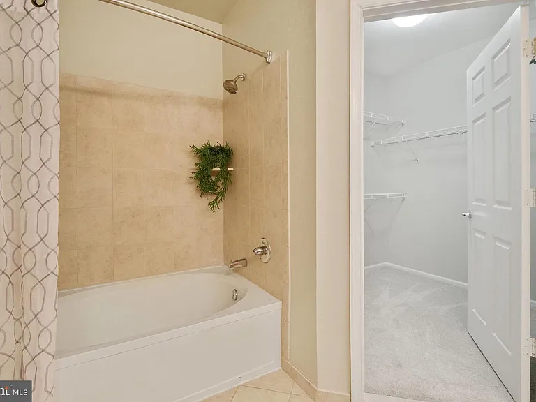 11800 Old Georgetown Rd #1305 — Photo 8