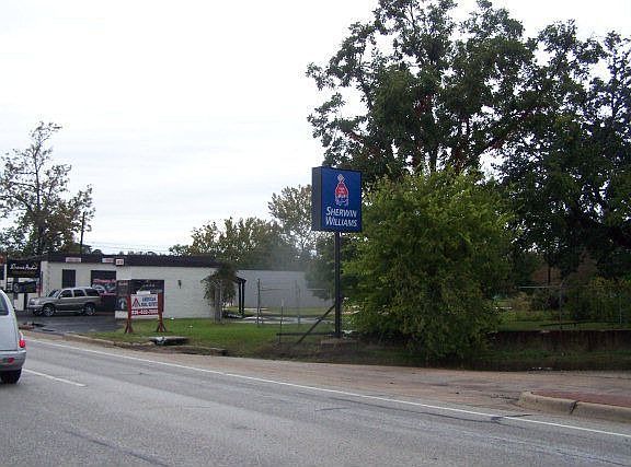 3rd image of 508 S Timberland Dr