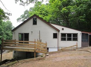 5 Squirrel Rd, Newton, NJ 07860