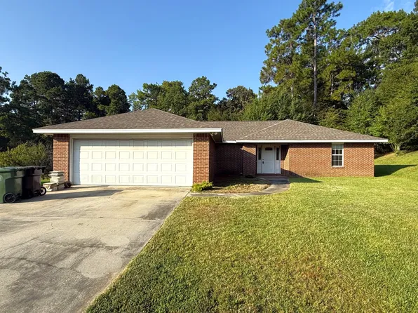 721 Berkshire Dr, Hattiesburg, MS 39402