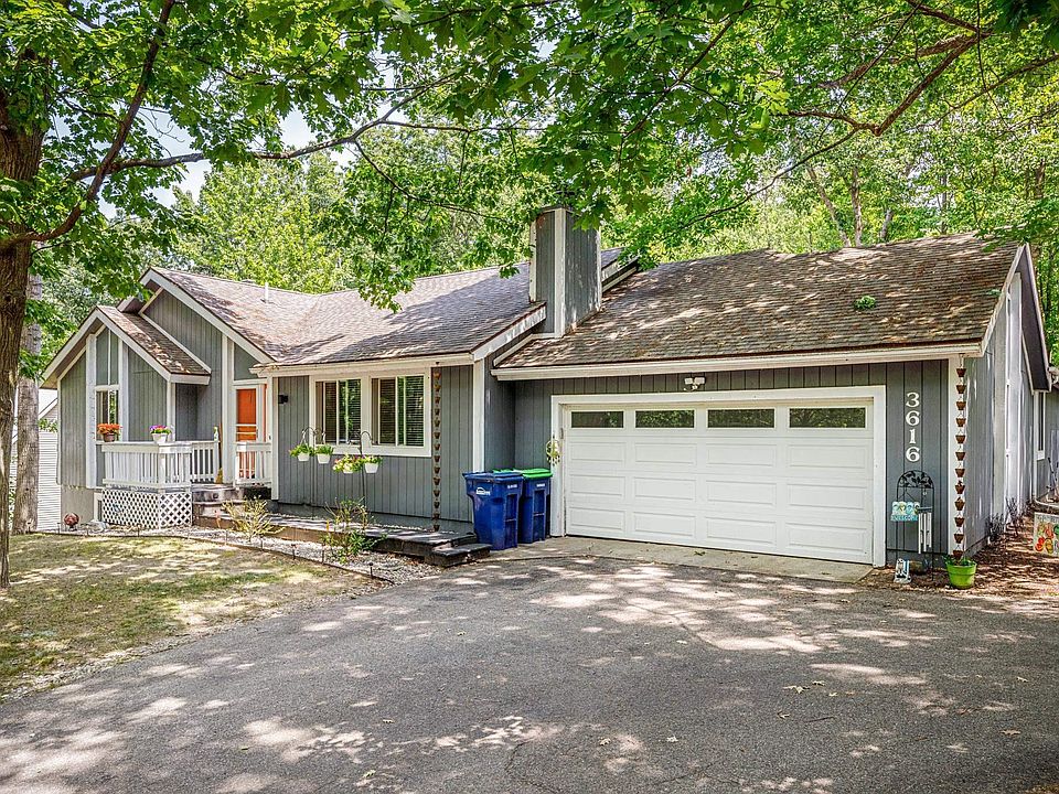 3616 Holiday Village Rd, Traverse City, MI 49686 Zillow