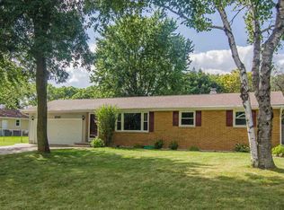 2710 Fenton Way, Green Bay, WI 54313