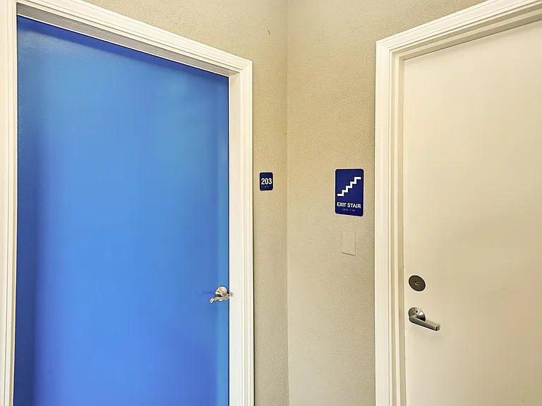 407 N Ardmore Ave #201 — Photo 16