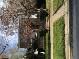 933 W 123rd St, Calumet Park, IL 60827