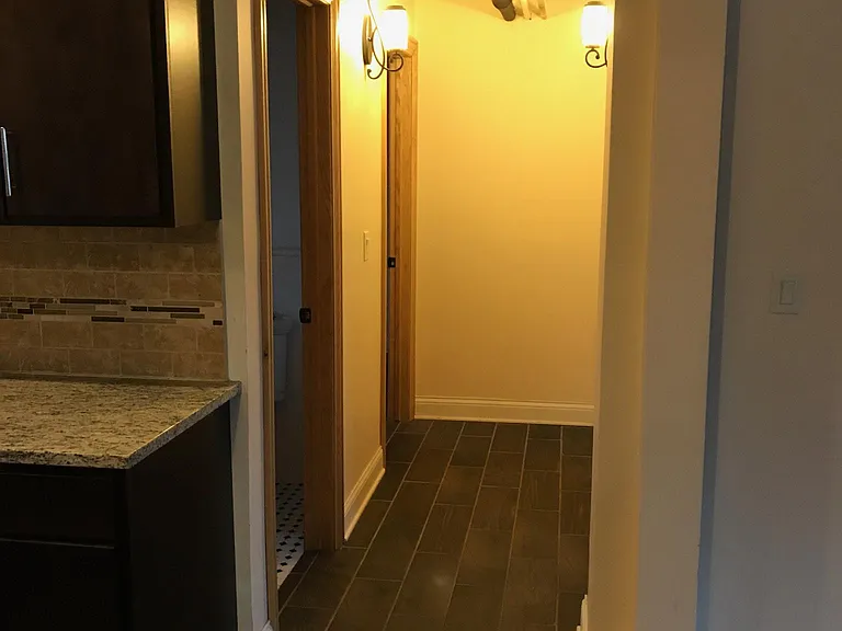 2611 N Albany Ave #BASEMENT — Photo 7