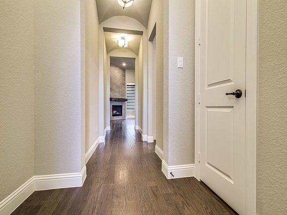 4th image of 7009 Saint Georges Dr