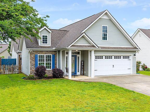 2nd image of 2547 Waterhaven Dr