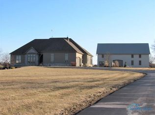 1290 Buckskin Rd, Hicksville, OH 43526