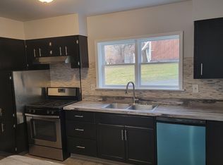 46 Northern Dr, Troy, NY 12182