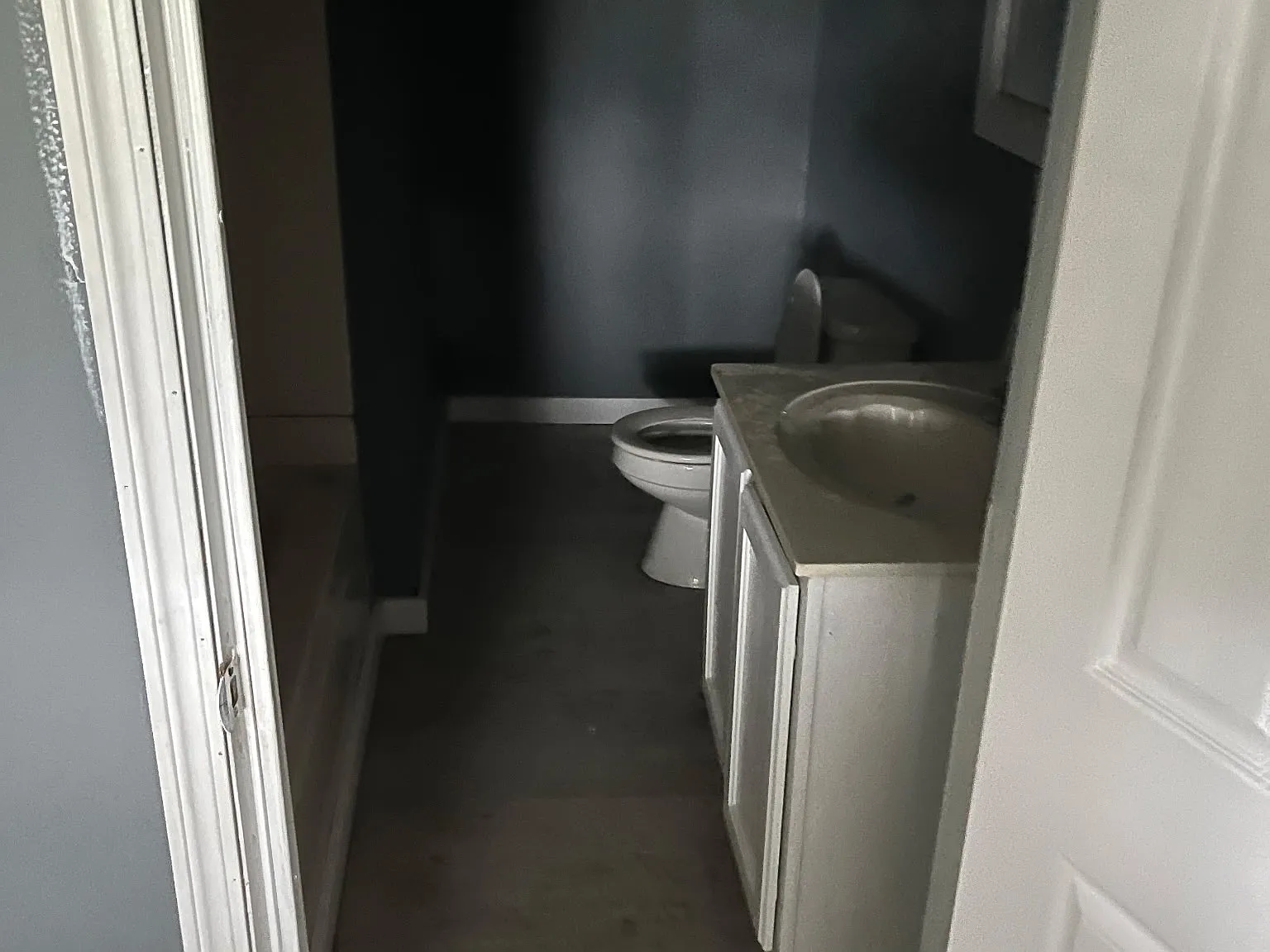 3 bed, 888 sqft, $1,050 — Photo 2