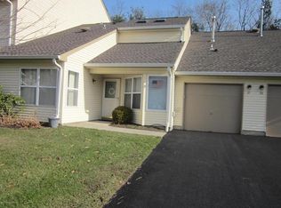 37 Aspen Ave, Englishtown, NJ 07726