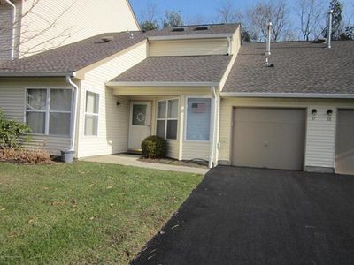 37 Aspen Ave, Englishtown, NJ, 07726