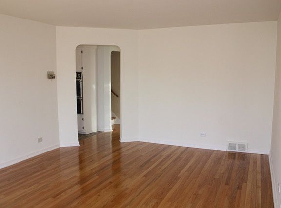 3rd image of 4038 Stillwell Pl