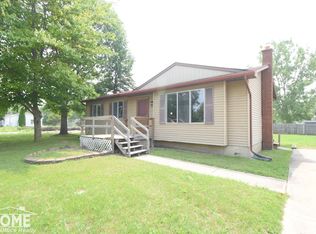 1405 W South St, Owosso, MI 48867